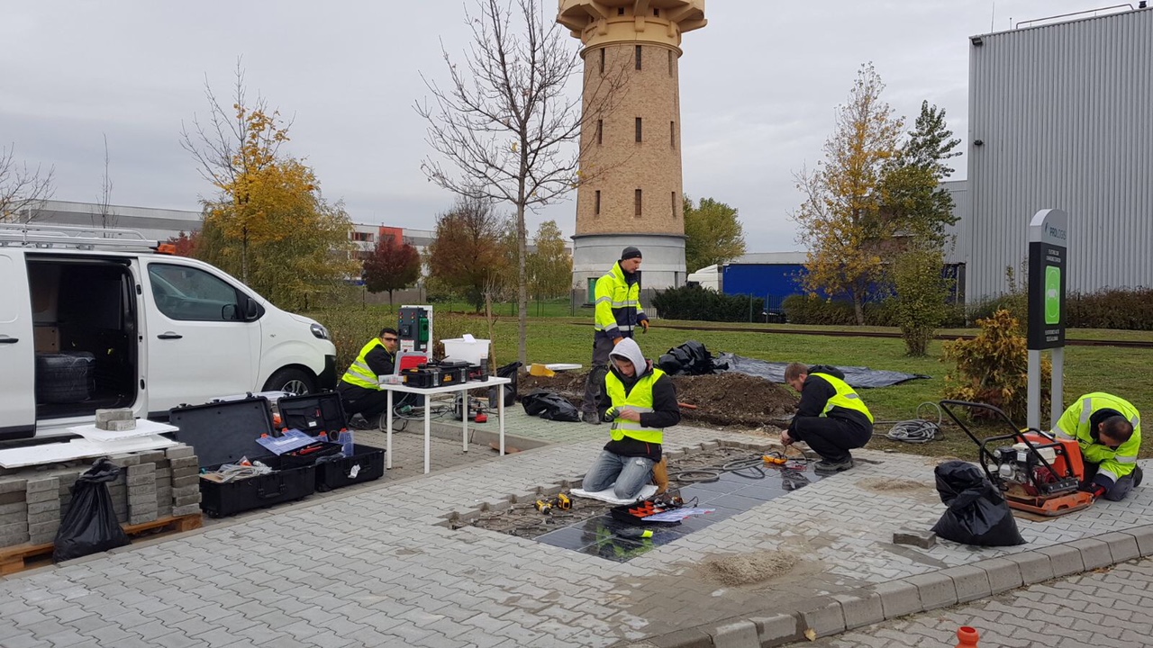 Installing solar paving tiles at Prologis Park Budapest-Harbor